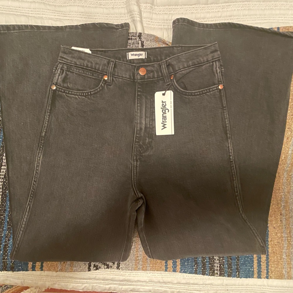 Wrangler wide leg flare NWT